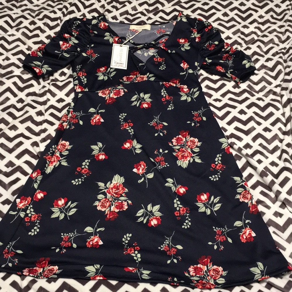 women’s floral dress